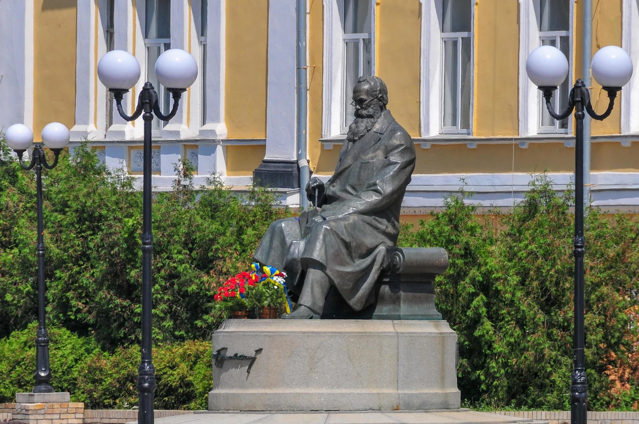 Цікаві факти про Михайла Грушевського, що відкривають нову грань легенди